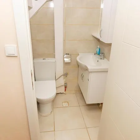 1 Bedroom Smart House In Sisli